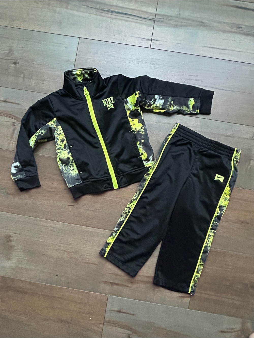 Nike 24M Tracksuit Set